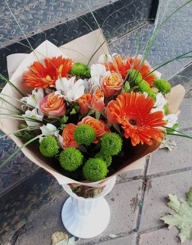 Букет цветов из: Герберы, Хризантемы, Альстромерии и Розы в Савинской
