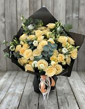 Букет цветов из:  Розы и Лизиантусы в Савинской