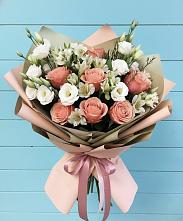 Букет цветов из:  Розы, Альстромерии и Лизиантусы в Савинской