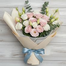 Букет цветов из:  Лизиантусы в Савинской