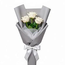 Букет 3 белые розы в Савинской