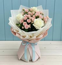 Букет цветов из:  Розы в Савинской