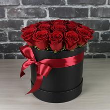 Цветочная композиция из Розы в шляпной коробке в Савинской