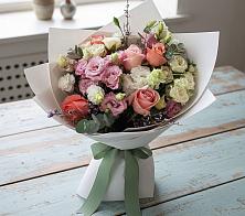 Букет цветов из:  Розы, Лизиантусы и Гвоздики в Савинской