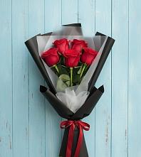 Букет цветов из:  Розы в Савинской