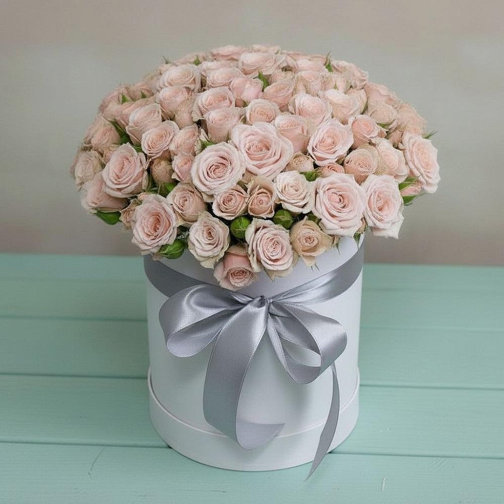 Цветочная композиция из Розы в шляпной коробке в Савинской