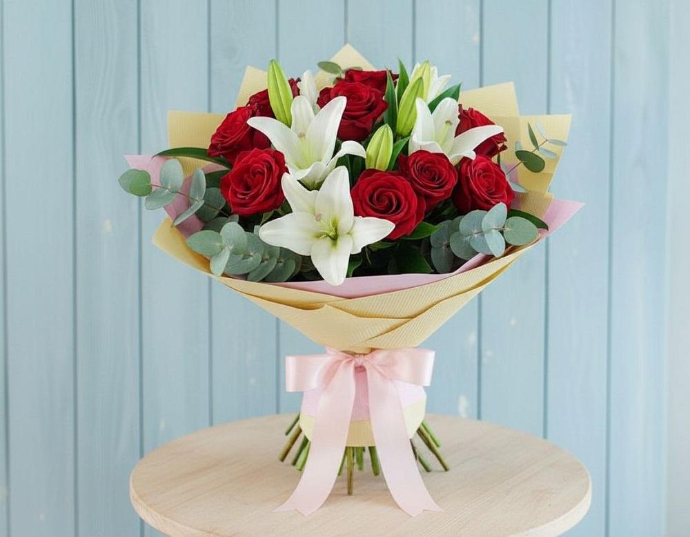 Букет цветов из: Лилии и Розы в Савинской