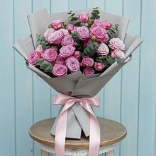 Букет цветов из:  Розы в Савинской